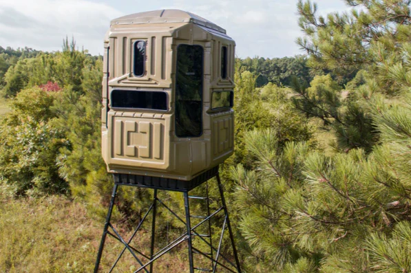 Advantage Hunting - Dual Threat Bow/Gun Hunting Blind with 10' Steel Tower - Image 3