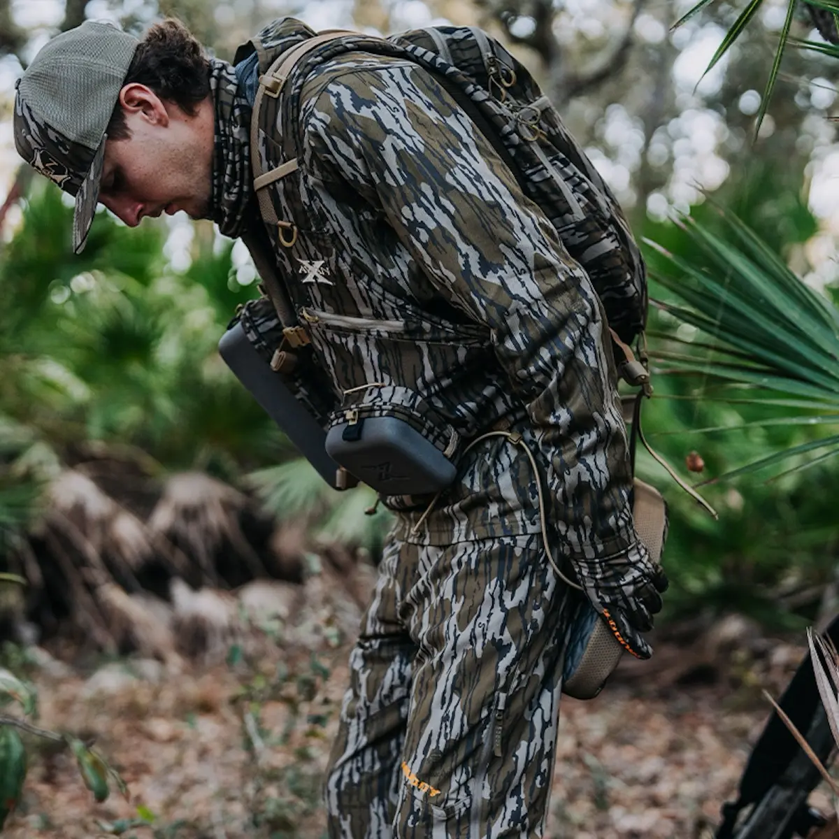 Avian-X Ridge Runner Lightweight Turkey Vest - Mossy Oak Bottomland - Image 15