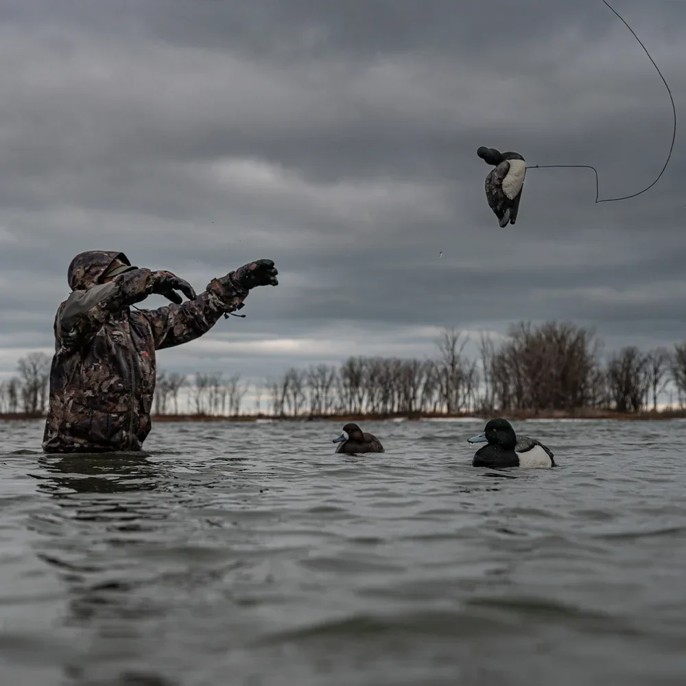 Avian-X TOPFLIGHT Bluebills / 6 Floating Decoys - Image 10