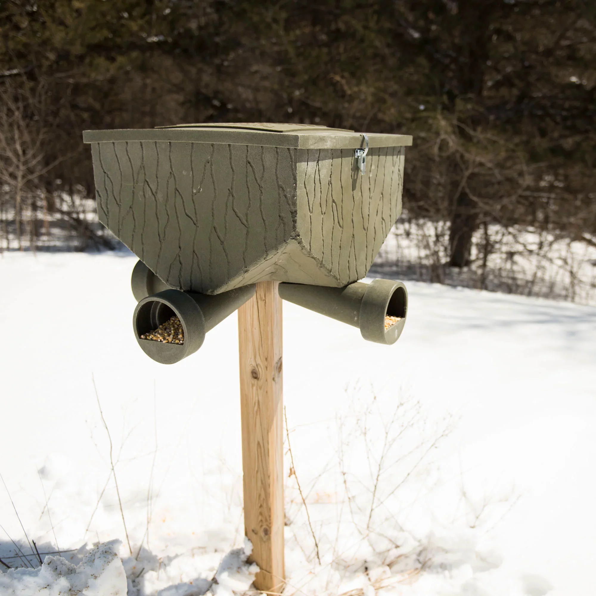 Banks Outdoors Feedbank 150 lb Gravity Deer Feeder - Image 3