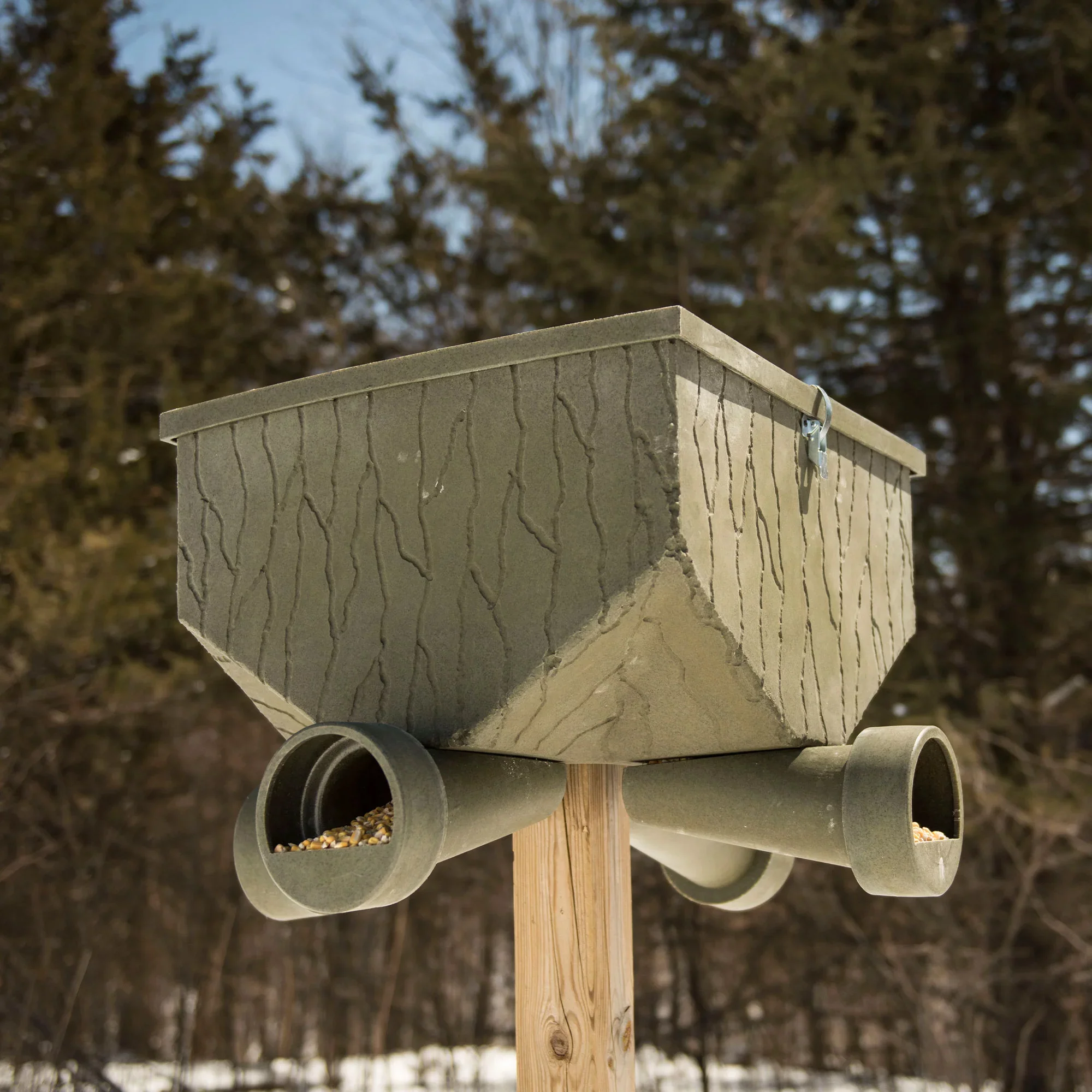 Banks Outdoors Feedbank 150 lb Gravity Deer Feeder - Image 5