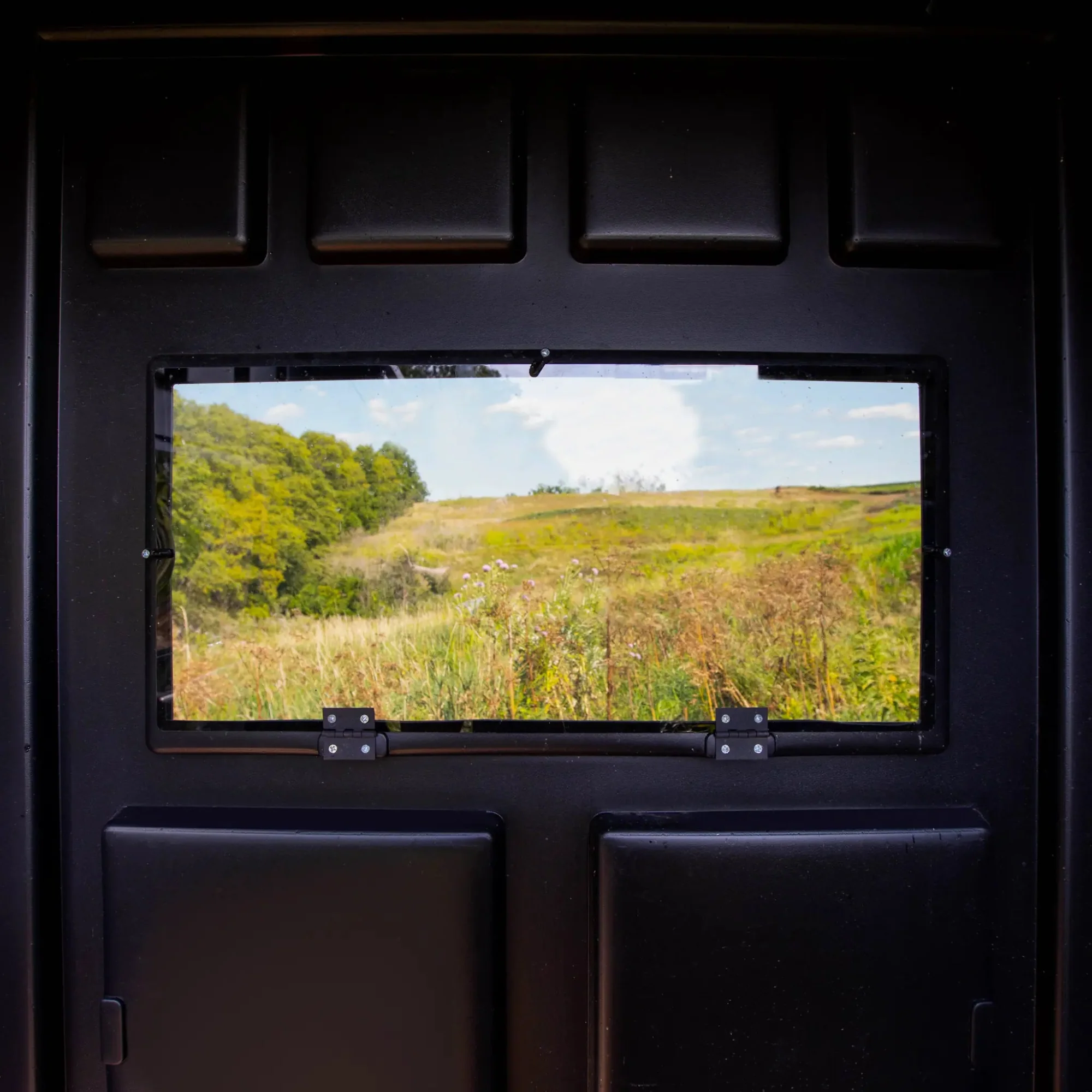 Booner 5-Panel 6' Wide Hunting Blind - Combo Windows - Image 12