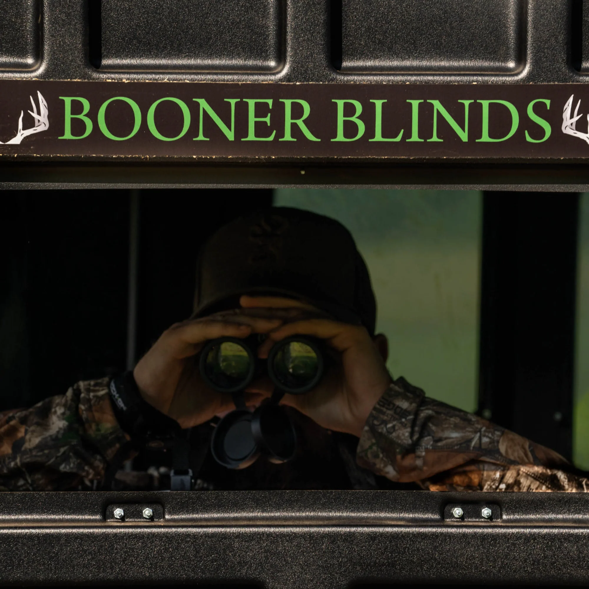 Booner 5-Panel 6' Wide Hunting Blind - Combo Windows - Image 17