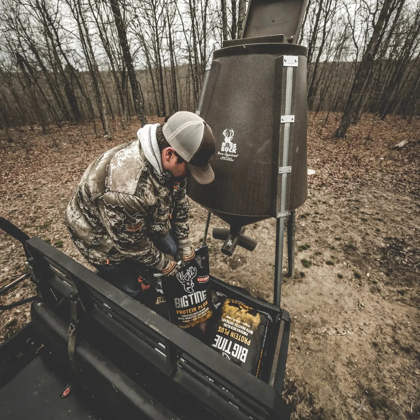Boss Buck 1200 lb Gravity Deer Feeder - Image 3