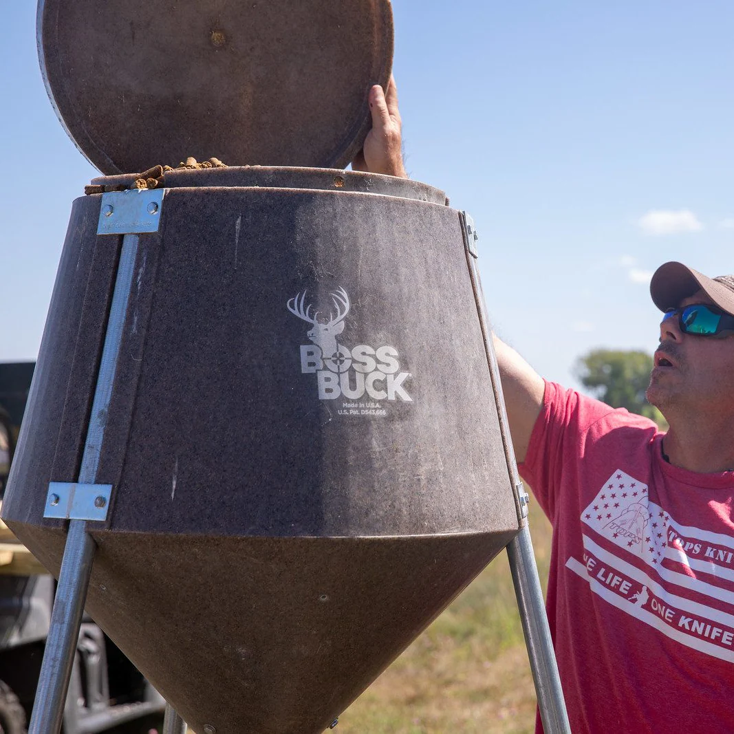 Boss Buck 200 lb Gravity Deer Feeder - Image 7