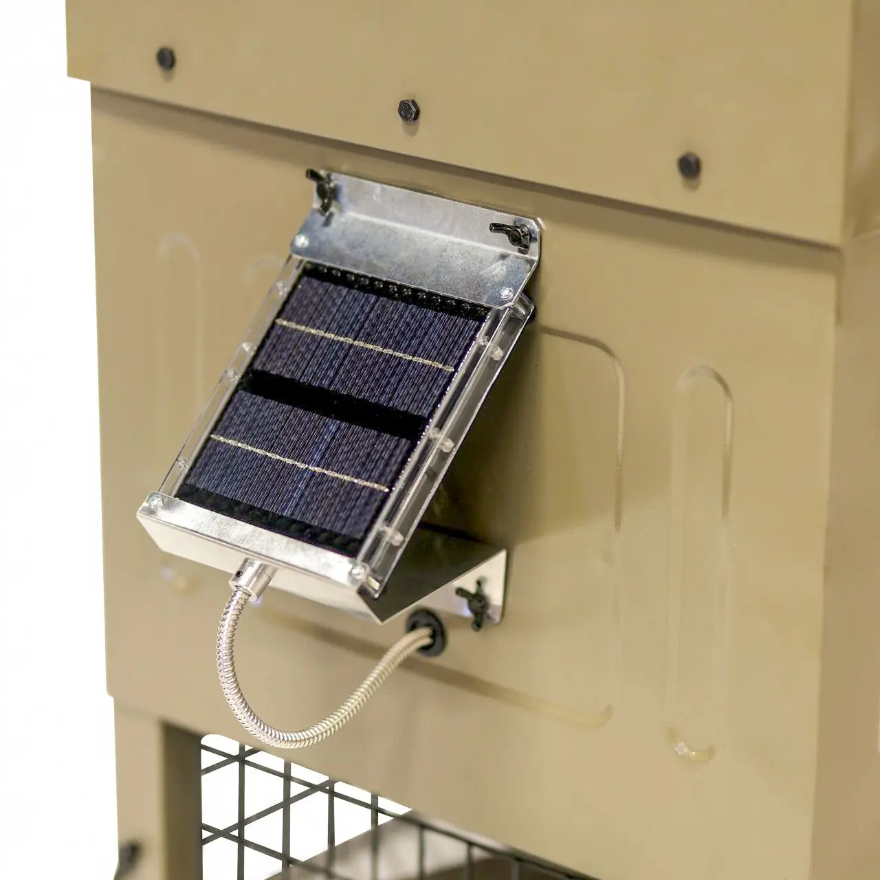 Boss Buck 300 lb Stand & Fill Automatic Sled Feeder w/ Timer & Solar Panel - Image 5