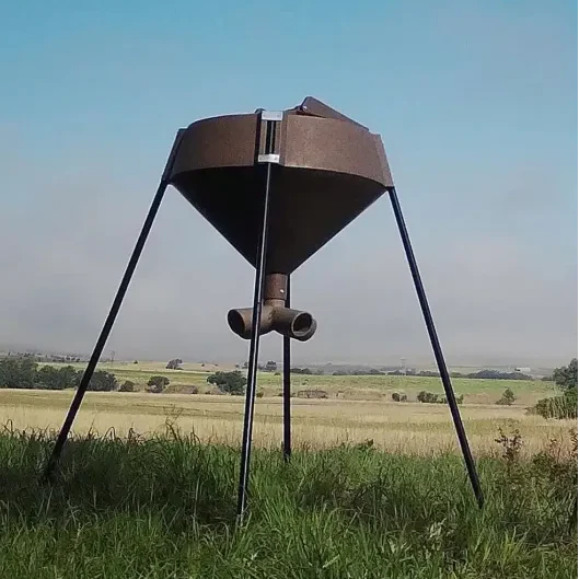 Boss Buck 600 lb Gravity Deer Feeder - Image 9