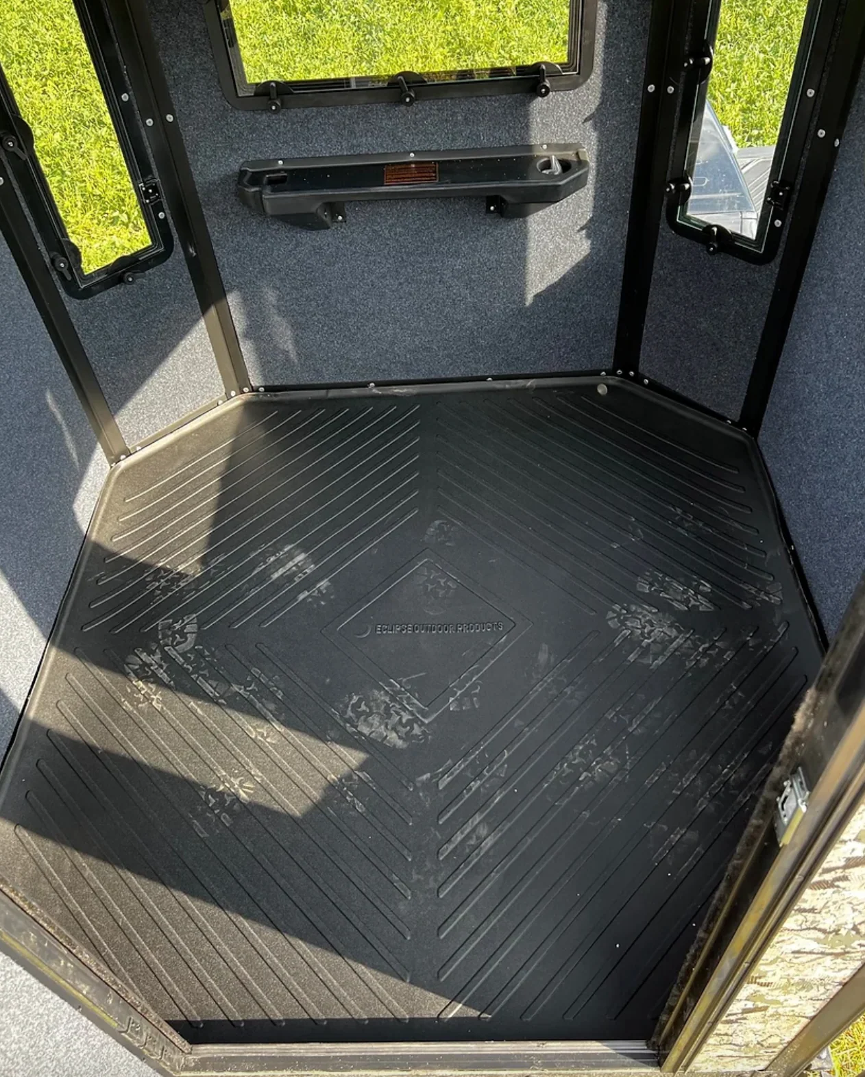 Eclipse Outdoor Deer Blind Mat For 6x6 Hawk 'Office' Deer Blind - Image 5