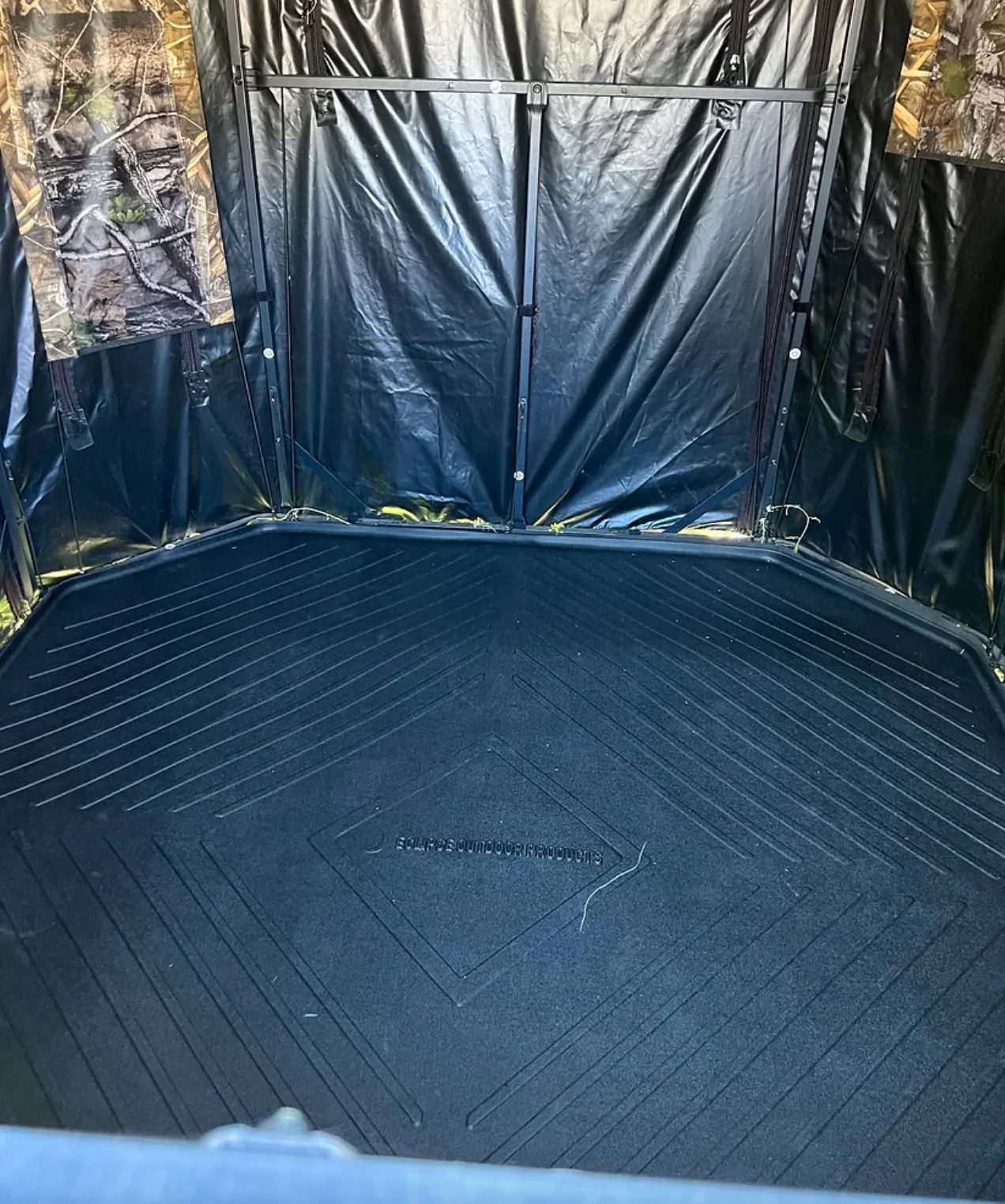 Eclipse Outdoor Deer Blind Mat For 6x6 Redneck Soft-Side Deer Blind - Image 5