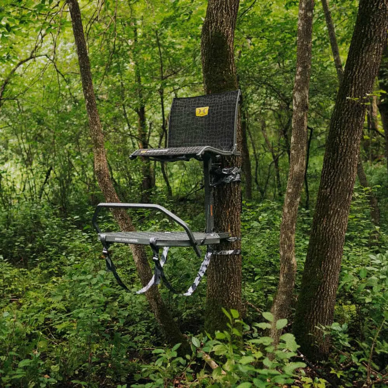 Hawk Helium Kickback Lvl Hang-On Treestand - 20 lbs - Image 11