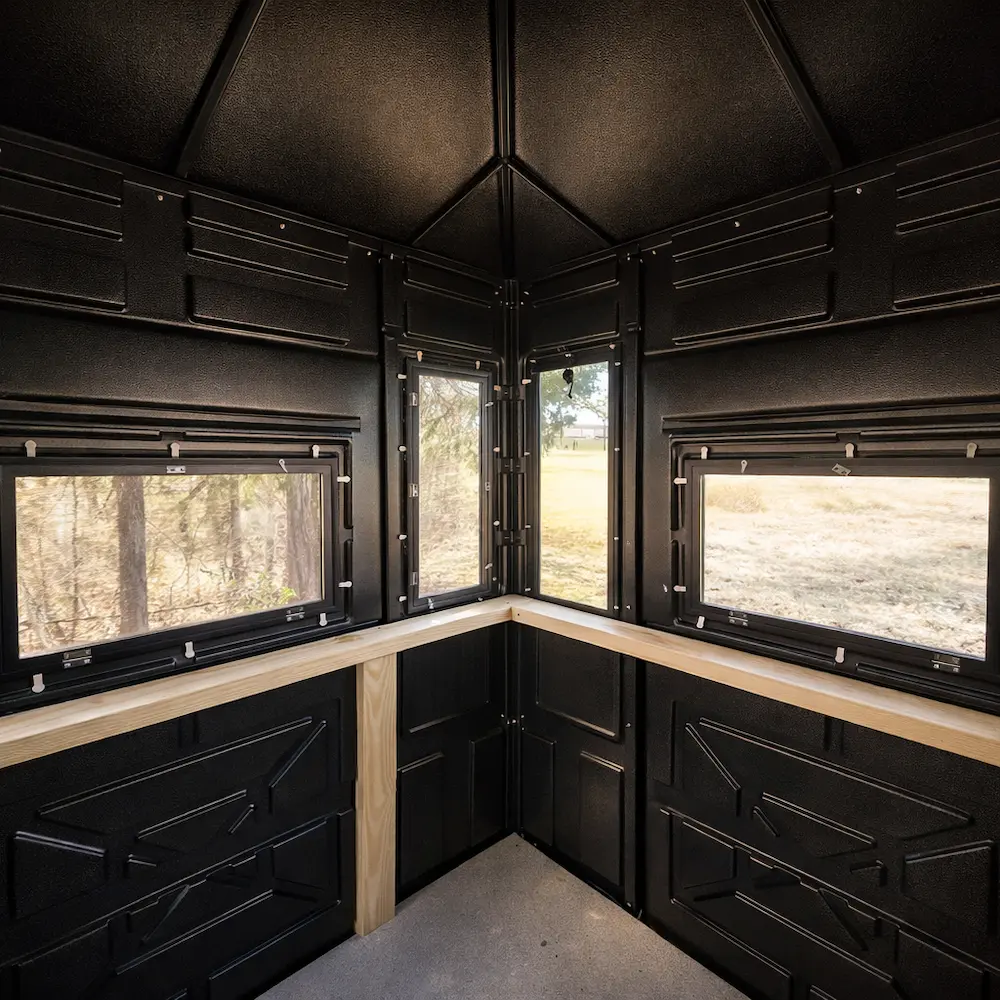 Hughes Elite Series' The Crusader 5' x 5' Hunting Blind - Image 20