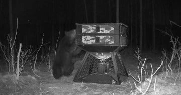 Orion Hunting - 1050 lb Capacity Stand And Fill Deer Feeder - Image 7