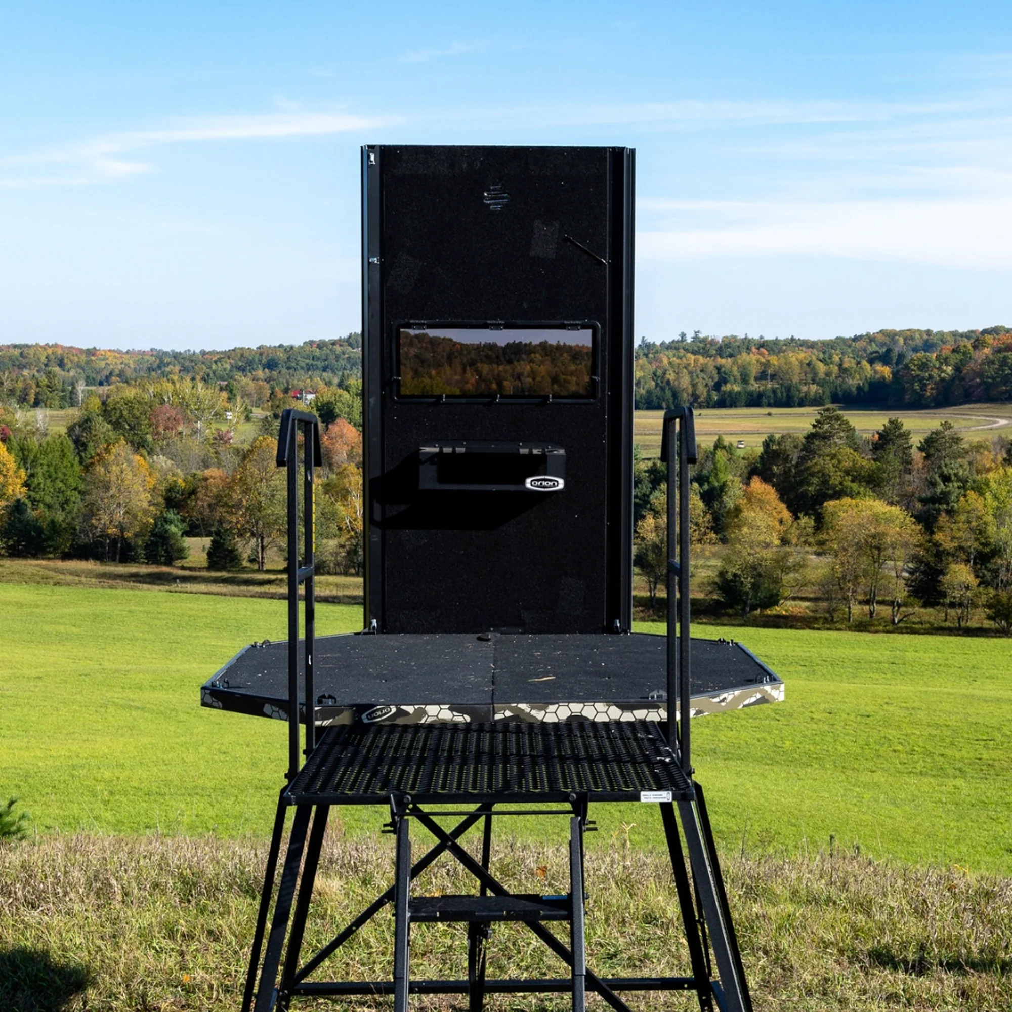Orion 5' x 5' Deer Hunting Blind with Tinted Windows - Image 4