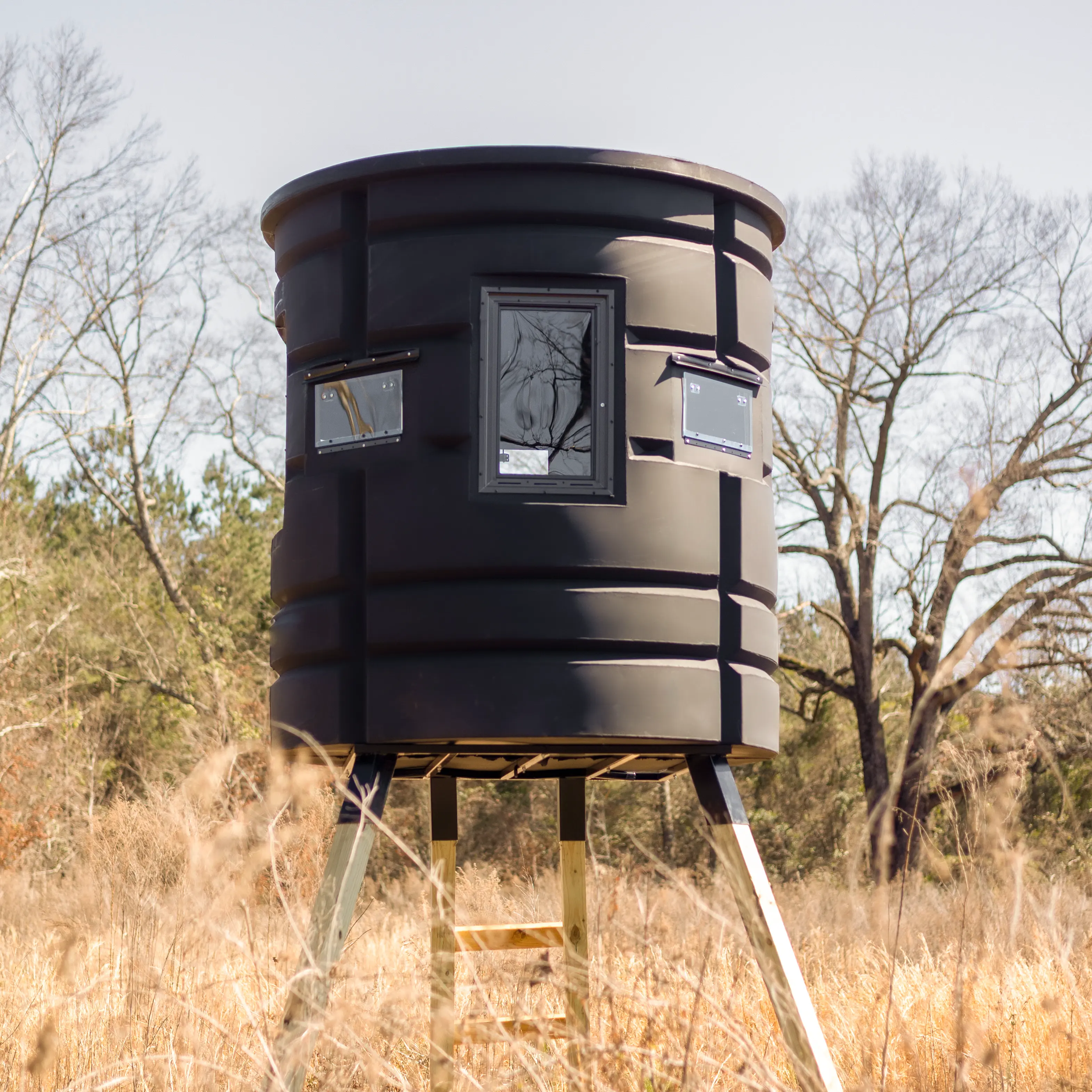 Sportsman's Condo Bow Condo 72" Diameter Deer Stand: Black, Loaded - Image 15