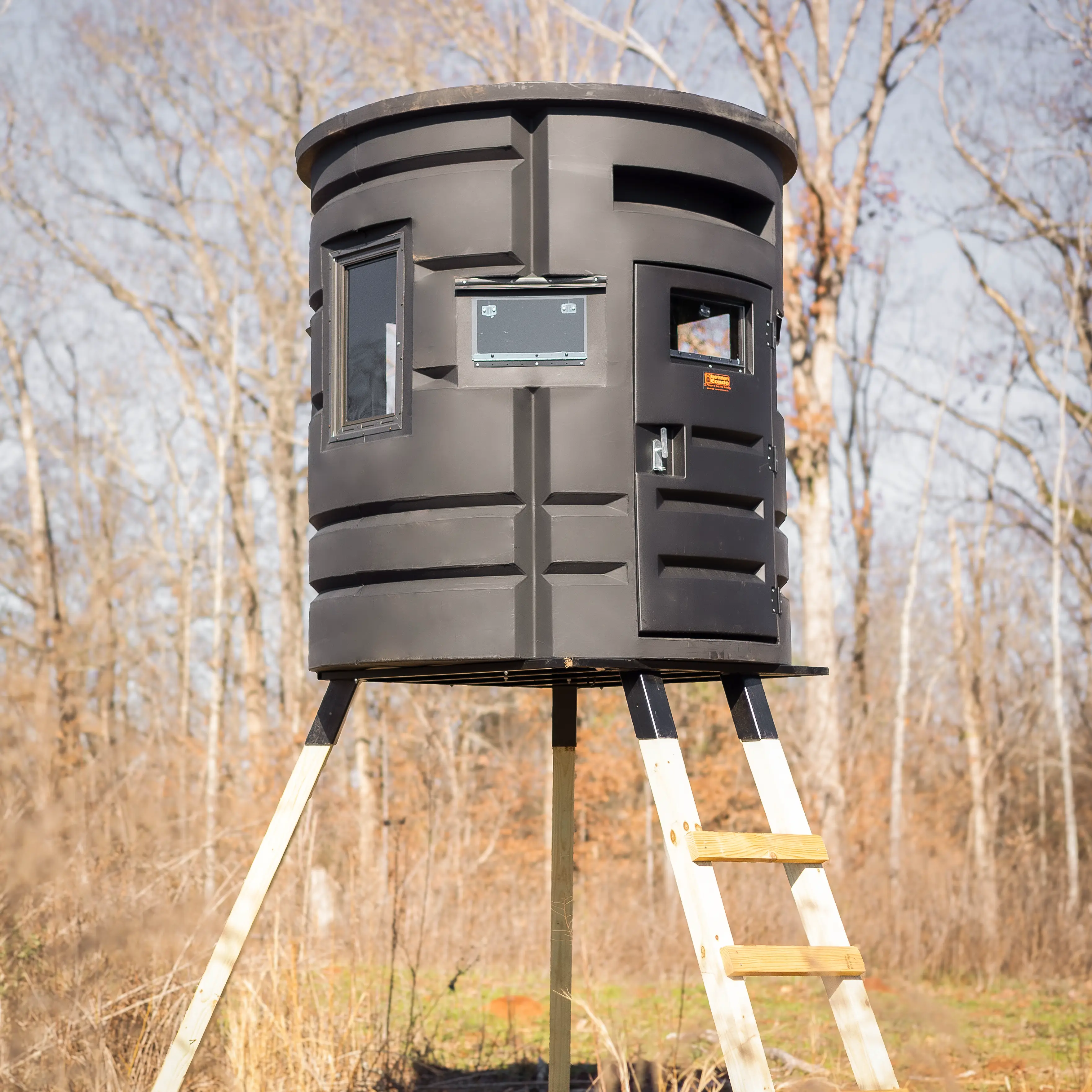 Sportsman's Condo Bow Condo 72" Diameter Deer Stand: Black, Loaded - Image 7