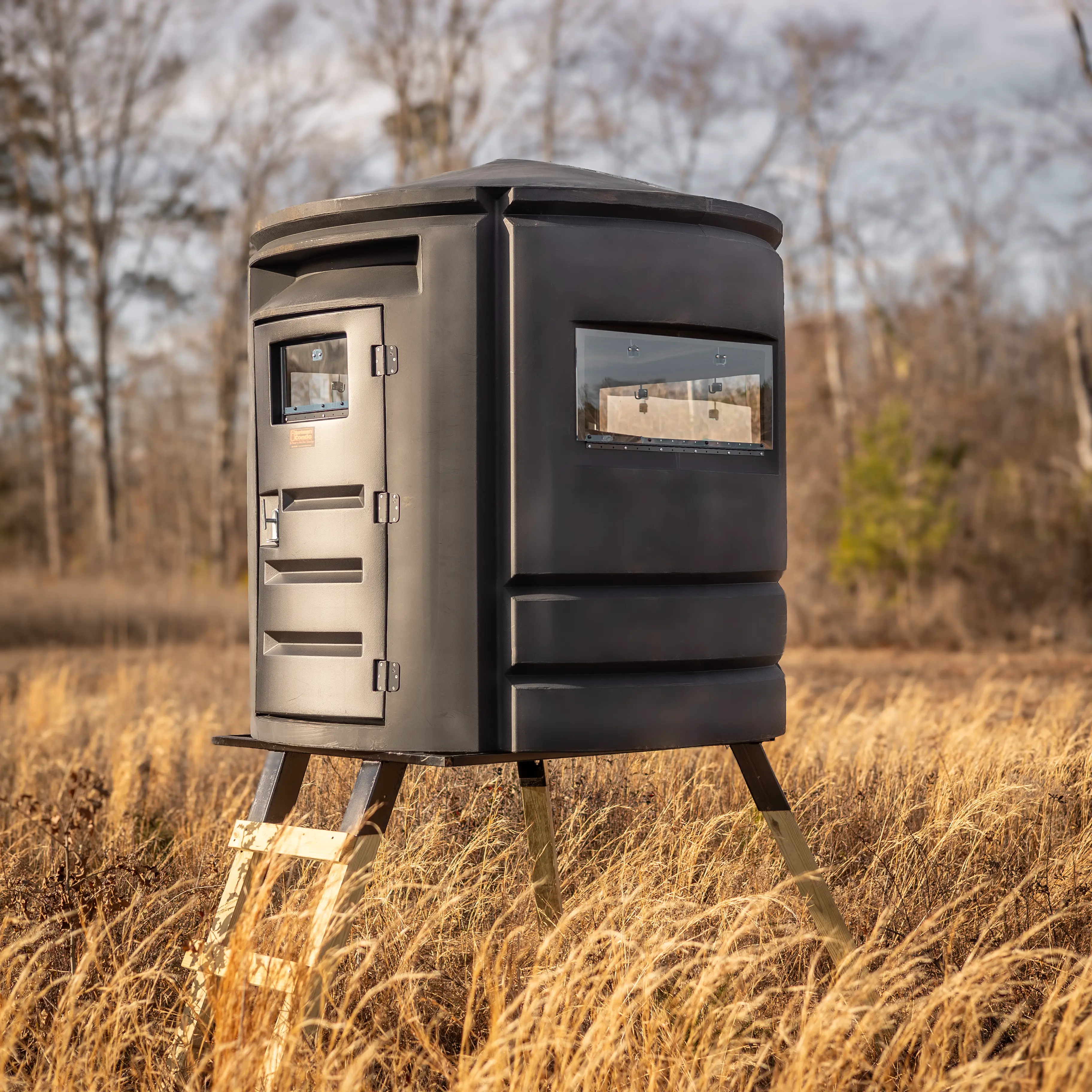 Sportsman's Condo Crossbow Condo 72" Diameter Deer Blind - Image 24