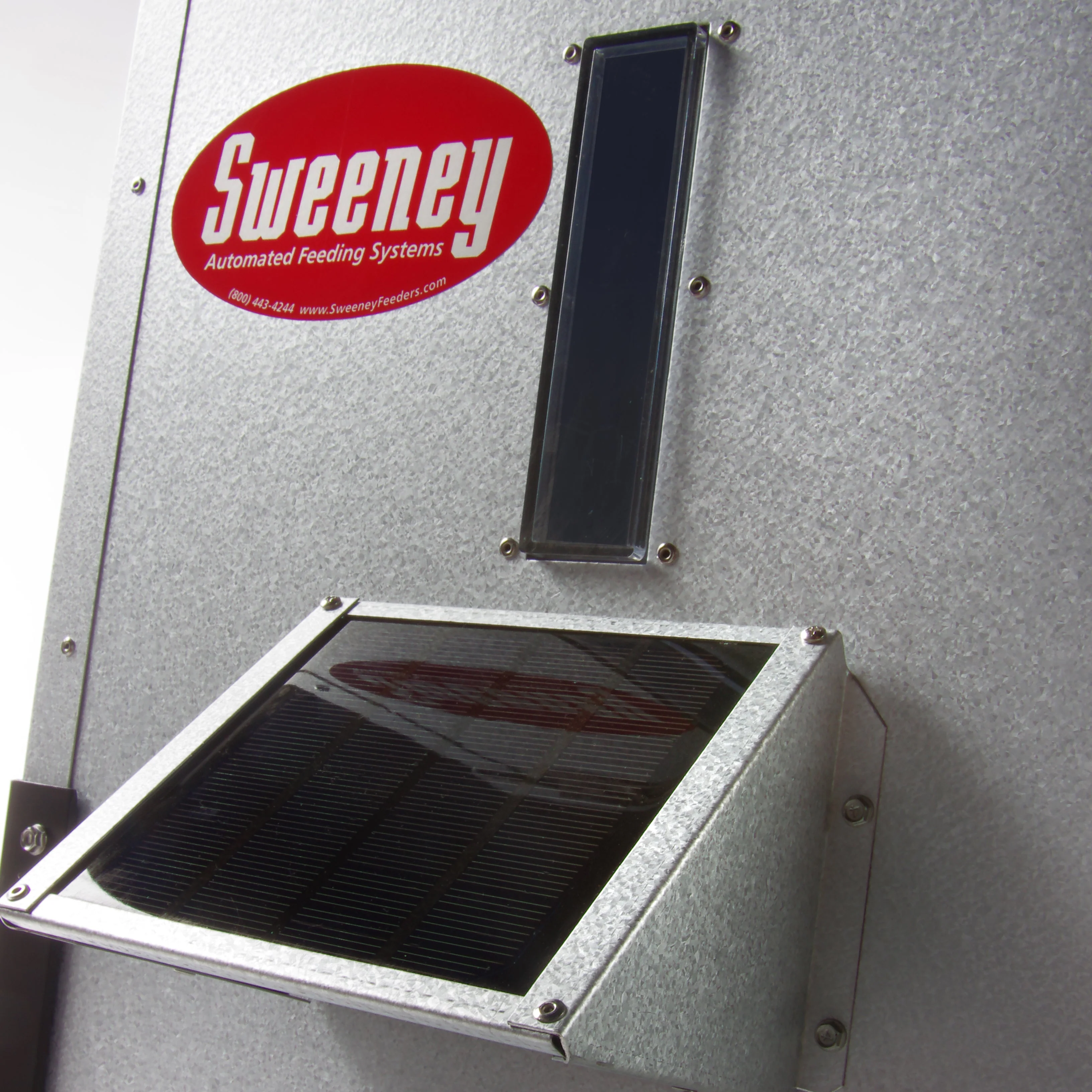 Sweeney Feeders 125 lb. Directional Fish Feeder, Silver with Dock Legs - Solar INCLUDED - Image 2