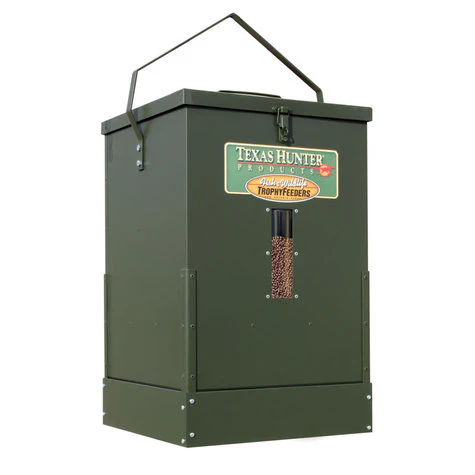 Texas Hunter 100 lb. Hanging Deer & Fish Feeder - Image 3