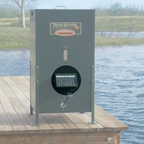 Texas Hunter 12-Volt Solar Charger for Directional Feeders - Image 3