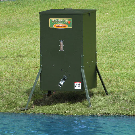 Texas Hunter Lake & Pond Directional Fish Feeder with Adjustable Legs, 250 lb. Capacity - Image 8