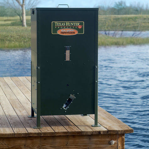 Texas Hunter Lake & Pond Directional Fish Feeder with Straight Legs. 250 lb. Capacity - Image 8