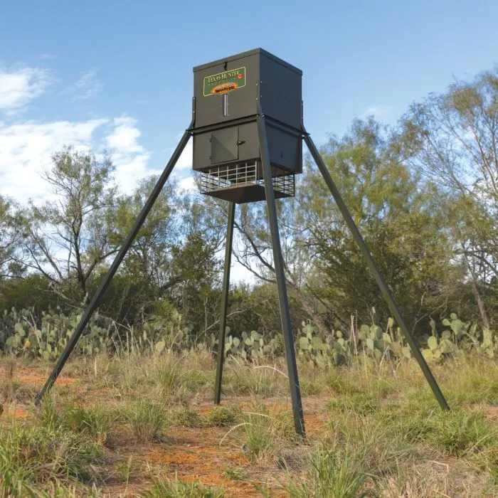 Texas Hunter 300 lb. Trophy Deer Corn Feeder with 8 Foot Legs - Image 2