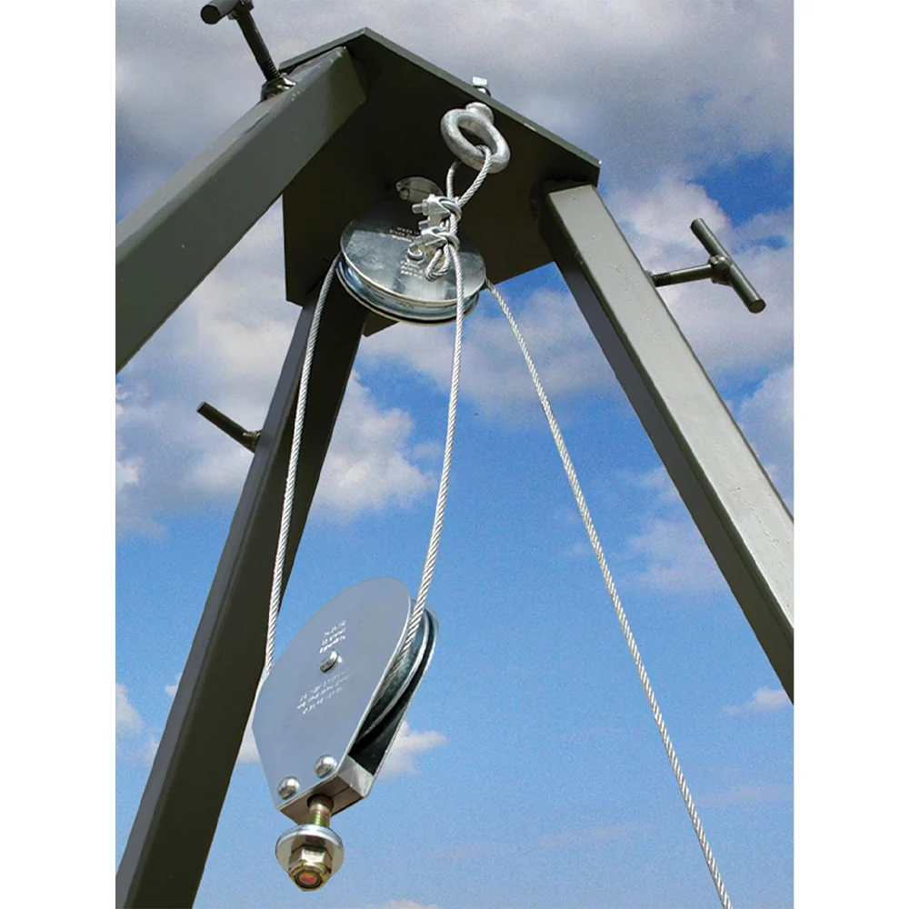 Texas Hunter 300 lb. Trophy Deer Feeder with EZ Lift System - Image 3