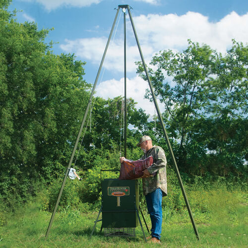Texas Hunter 300 lb. Trophy Deer Feeder with EZ Lift System - Image 5
