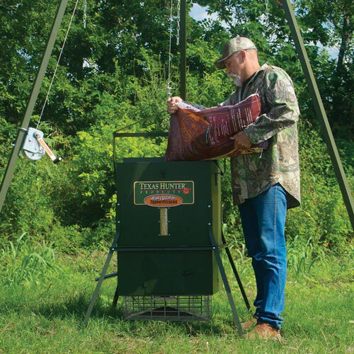 Texas Hunter 300 lb. Trophy Deer Feeder with EZ Lift System - Image 6
