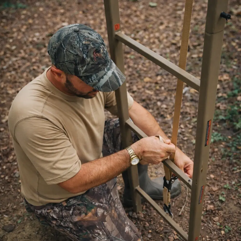 Trophy Treestands Mountaineer 20 ft Single Ladder Treestand - Image 13